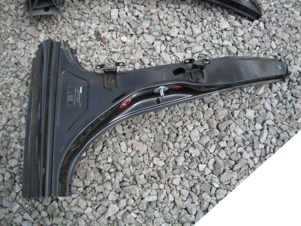 MAZDA 3 03-09 B-СТОЙКА СРЕДНЯЯ ПРАВАЯ + ПОРОГ