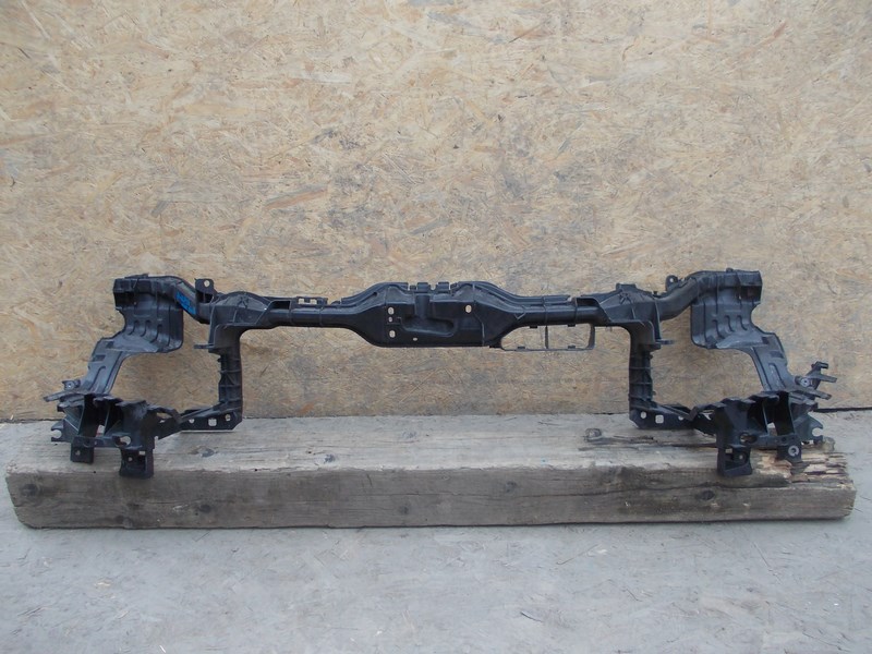 PAS PRZEDNI MERCEDES A KLASA W169 04-08 Typ samochodu Samochody osobowe