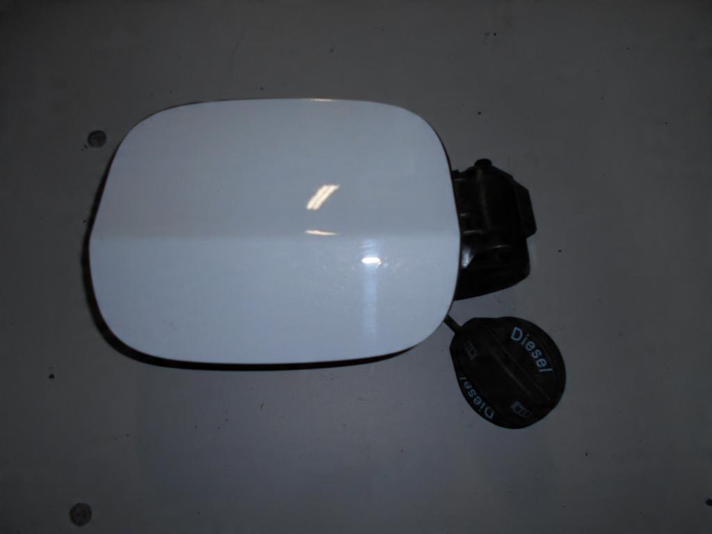 ЛЮЧОК ТОПЛИВА AUDI Q5 S-LINE BIALAk0010508k