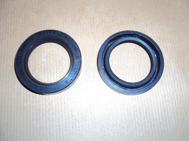 

Simering Uszczelniacz Dyfer M-72 K-750 Ural Dniepr