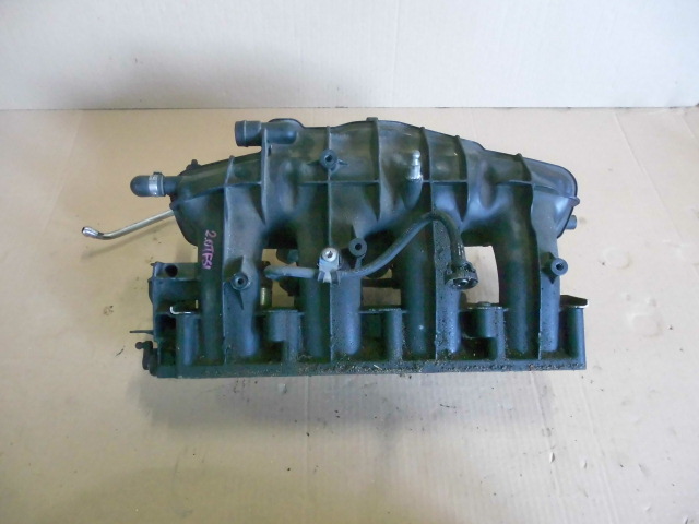 AUDI A4 B7 2.0 TFSI впускной коллектор 06D133185N