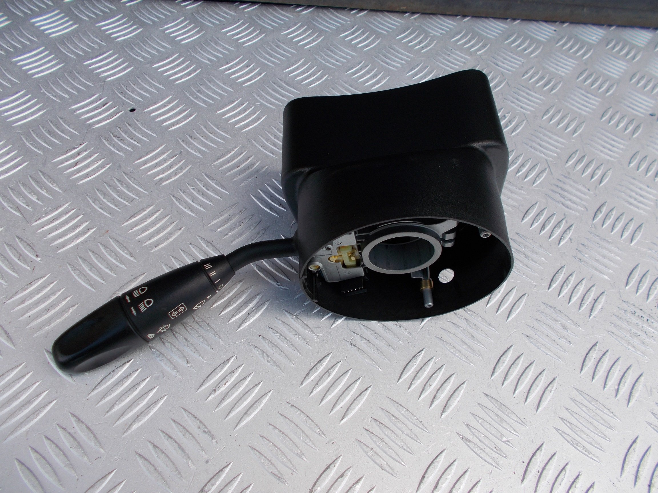MERCEDES SPRINTER 906 CRAFTER Interrupteur SWIATLA Indicateurs de direction A9065450310