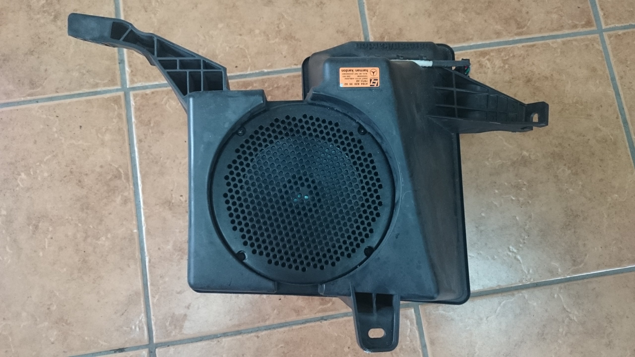 250552 - Туба динамик SUBUFER MERCEDES GL W164 A1648203502