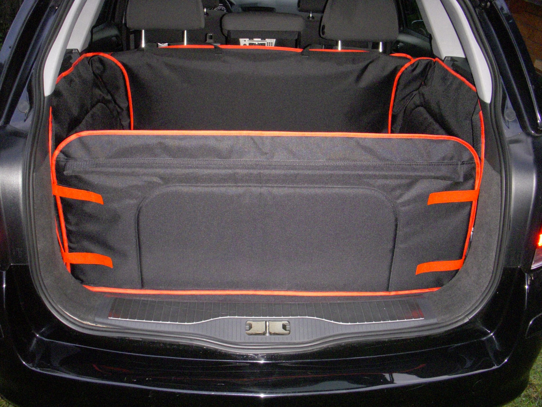 POKROWIEC DLA PSA MATA BAGAZNIKA 100x90 typ 11H0