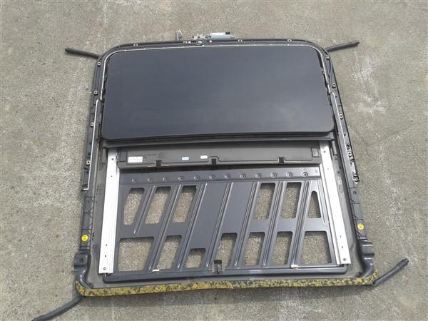 Люк на крыше MERCEDES CLS 219 W219