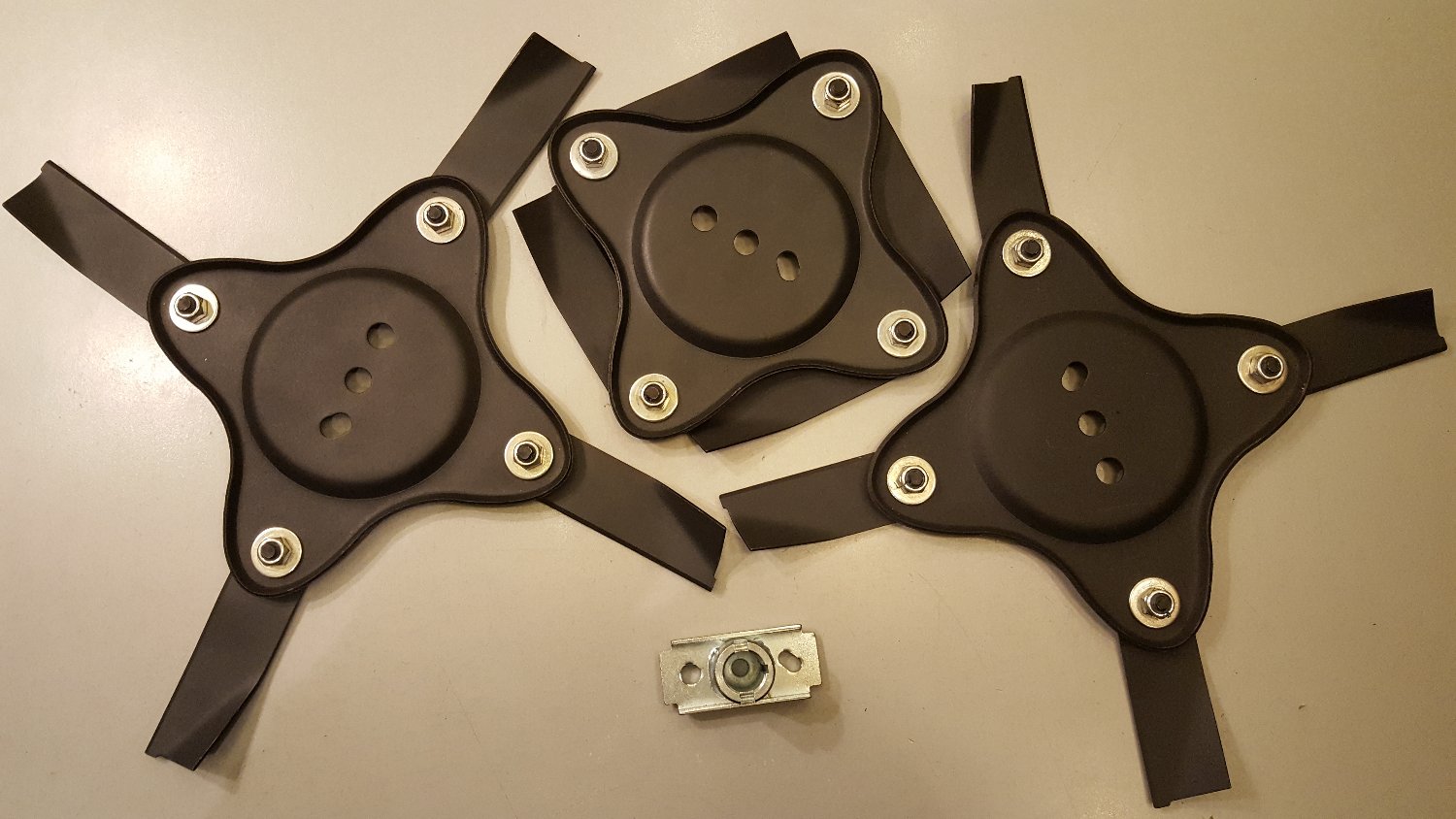 Rezací Kotúč S Výklopnými Nožmi Pre Kosačku Rôzneho Typu