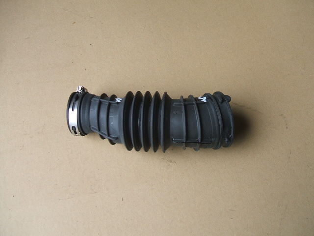 ШЛАНГ ВОЗДУШНОГО ФИЛЬТРА FORD S-MAX MK2 DS73-9C662-KG