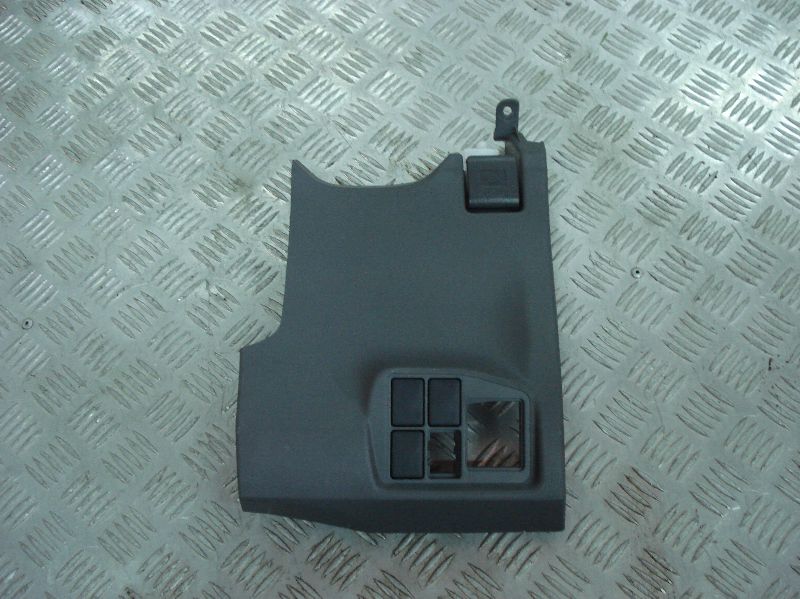 TOYOTA PRIUS 2010 ПЛАСТИКОВАЯ КОНСОЛЬ