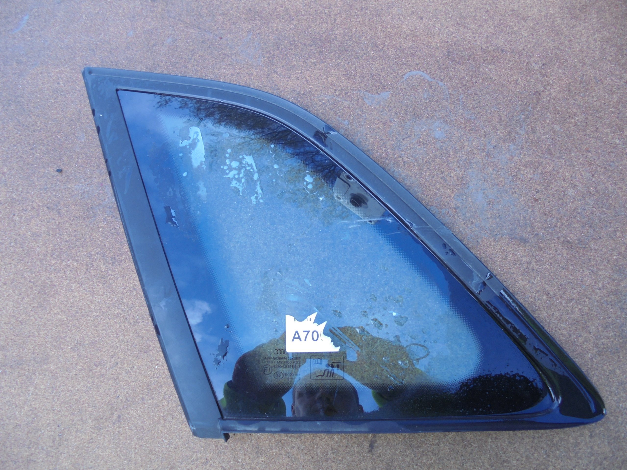 Бічне скло кузова для AUDI A3 8V 5D 2015R