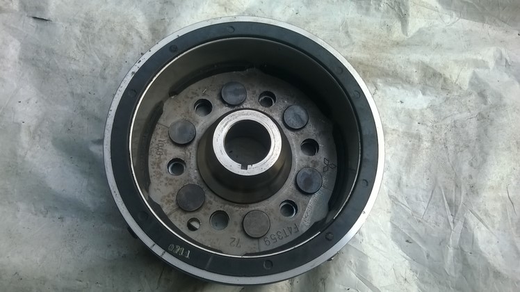 MAGNETO YAMAHA FAZER 600 THUNDERCAT KOLO MAGNESOWE Weight with packaging 1 kg