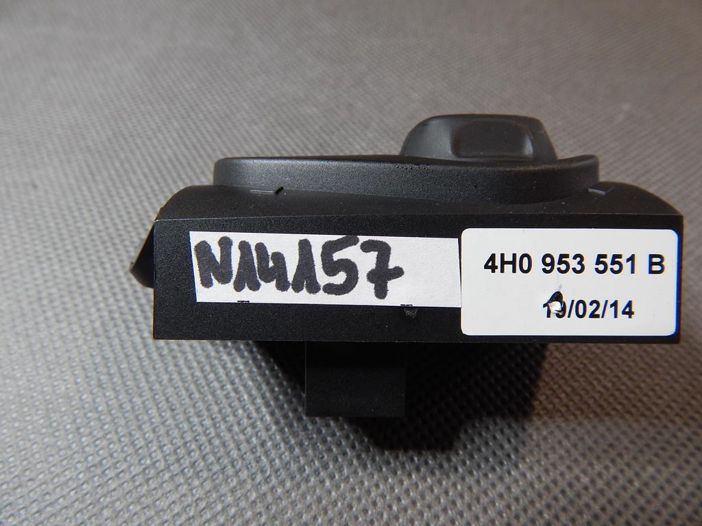 VW TOUAREG 7P Bouton Volant 4H0953551B