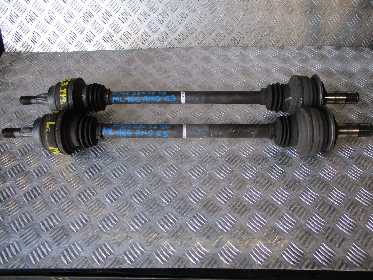 Polos tyl Mercedes ML 166 A1663501210 PRAWA