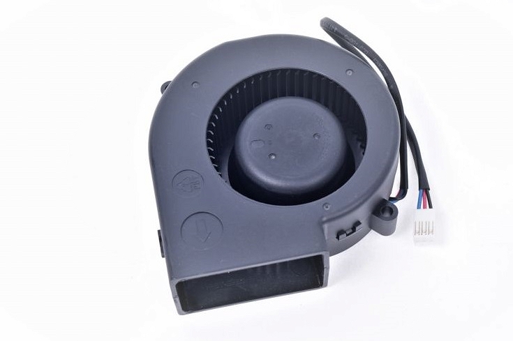 Ventilátor pre indukčnú varnú dosku Whirlpool ACM