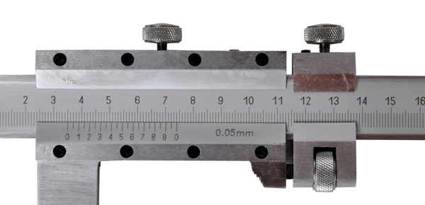 PRECYZYJNA SUWMIARKA 0-600mm 0,05mm JEDNOSZCZĘKOWA Dokładność pomiaru 0.5 +/- mm