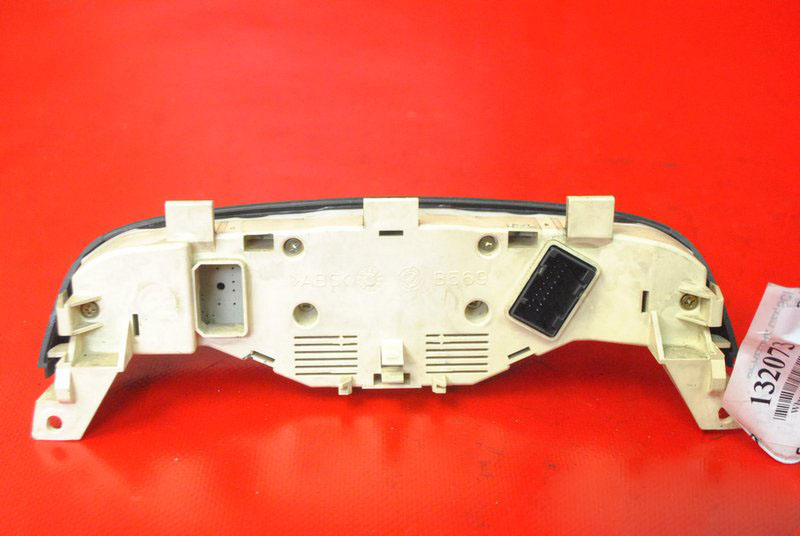 WŁĄCZNIK ŚWIATEŁ AWARYJNYCH FIAT PUNTO 2 II LIFT Funkcje światła awaryjne