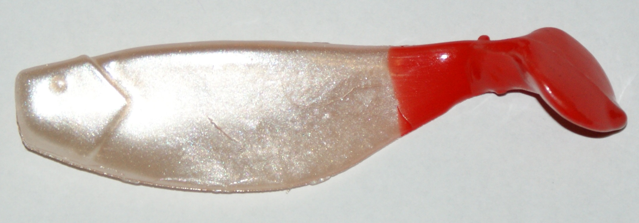 

Manns Ripper 80mm Perła z czerwonym ogonem