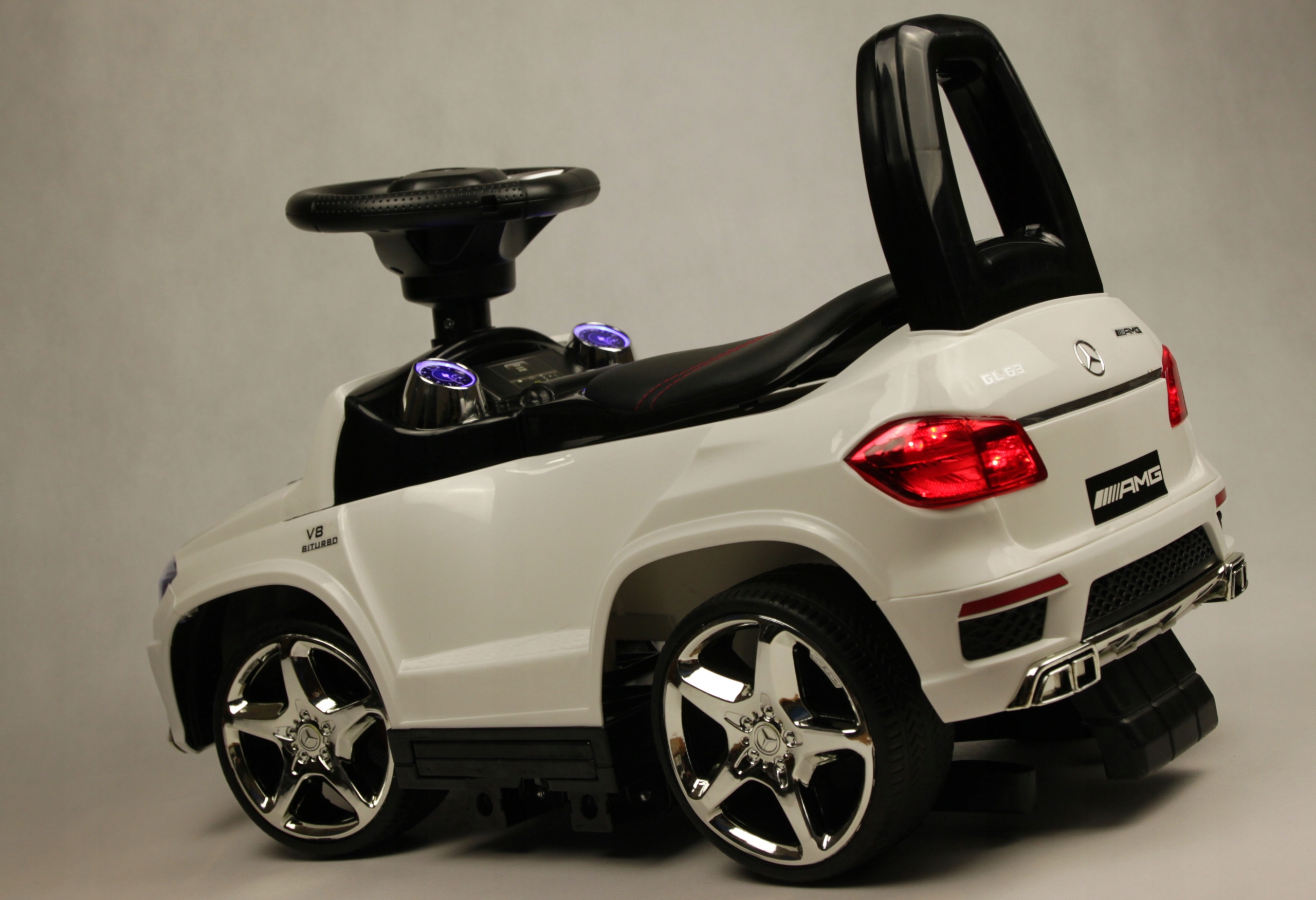 Samochód Mercedes Gl63 AMG Jeździk Pchacz Bujak Bohater brak