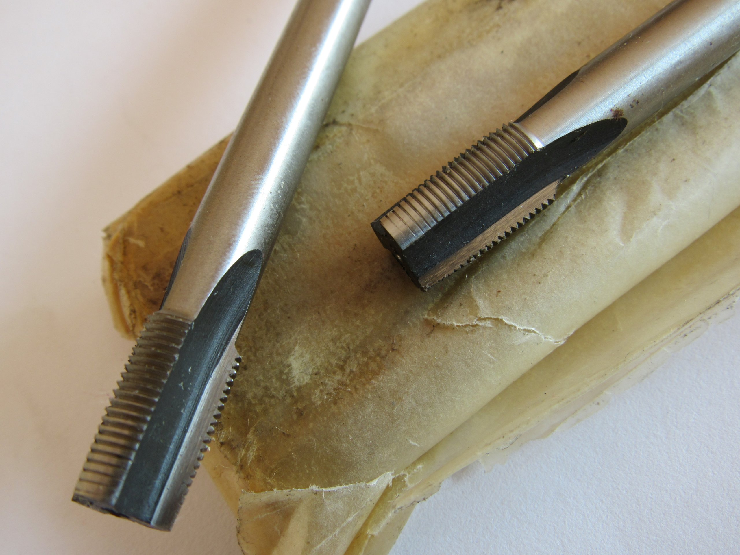 GWINTOWNIK NGMf M10x0,75 HSS MASZYNOWY CZESKI NOWY Marka Narex