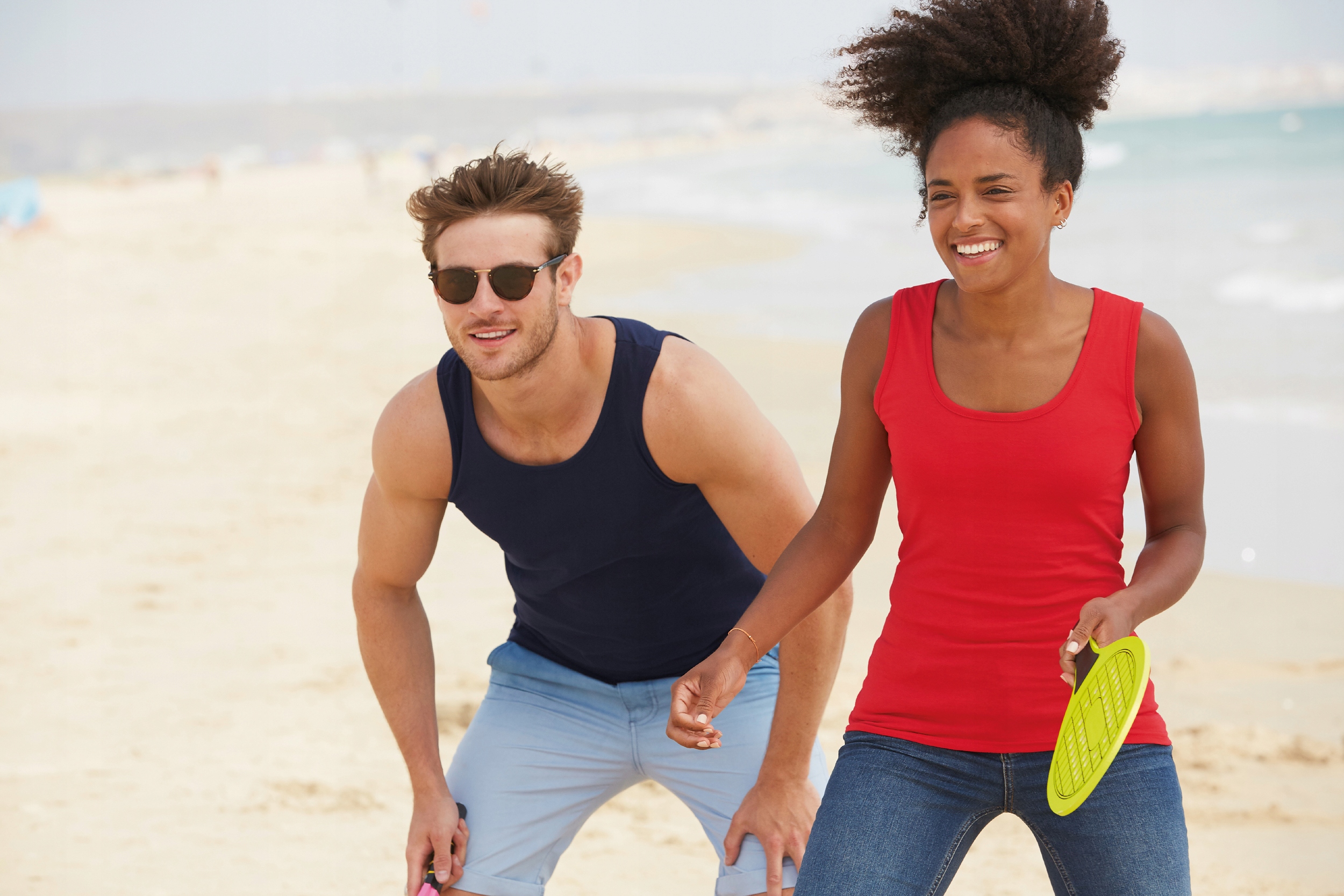 KOSZULKA T-SHIRT NA RAMIĄCZKACH FRUIT black XL Marka Fruit of the Loom