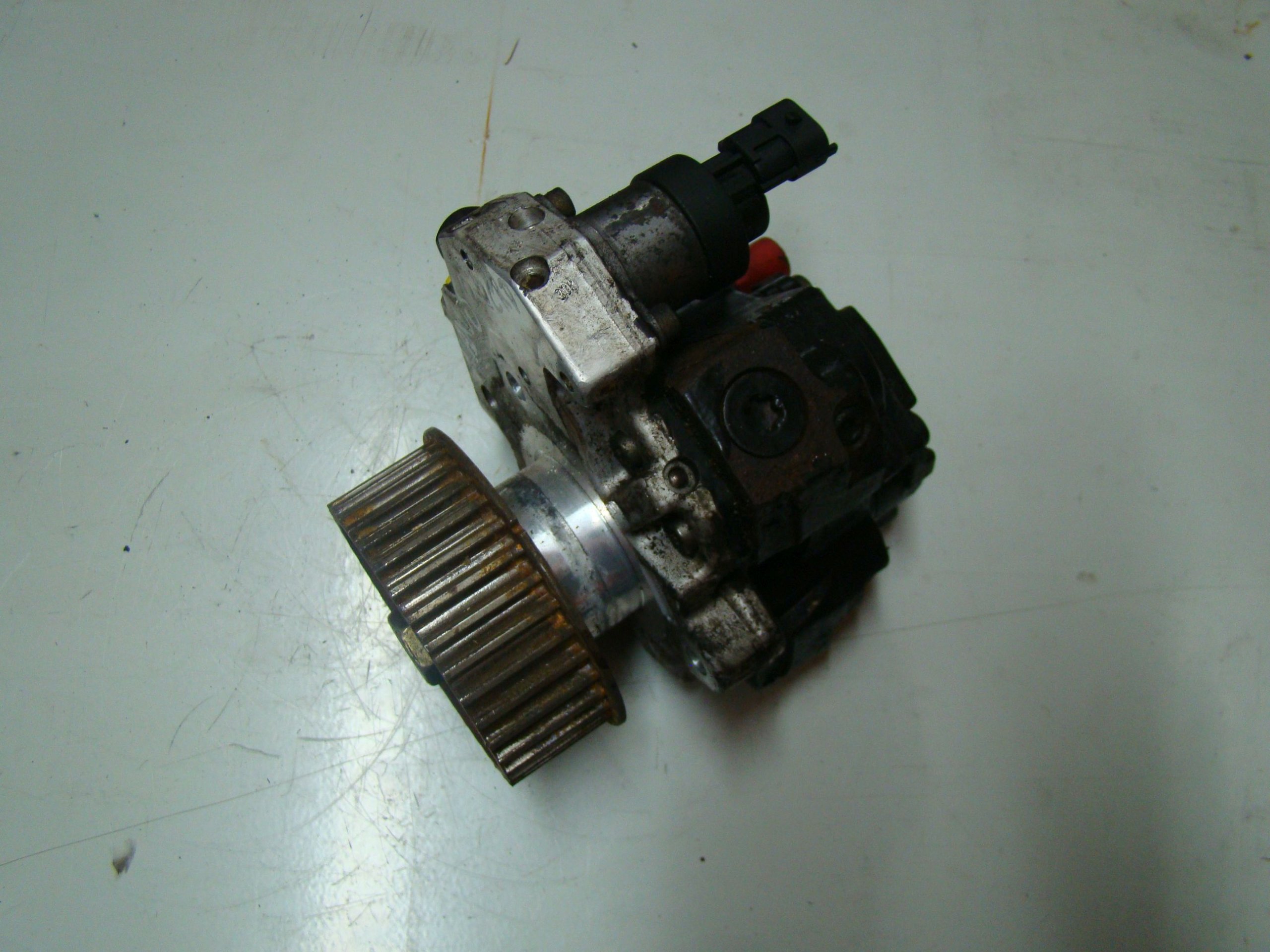 MAXUS 2.5 CRD насос WTRYSKOWA