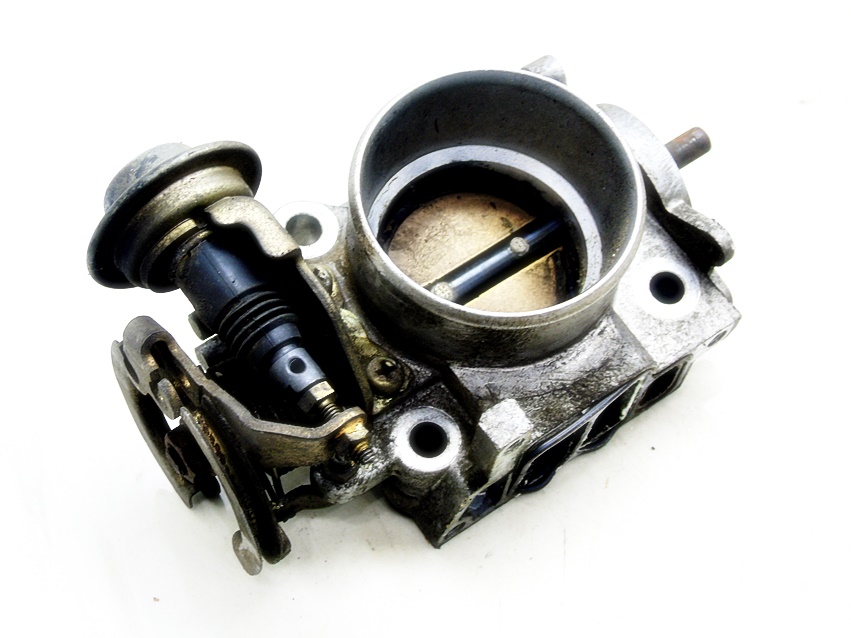 ДРОССЕЛЬНАЯ ЗАСЛОНКА mazda 1.6 16V 323