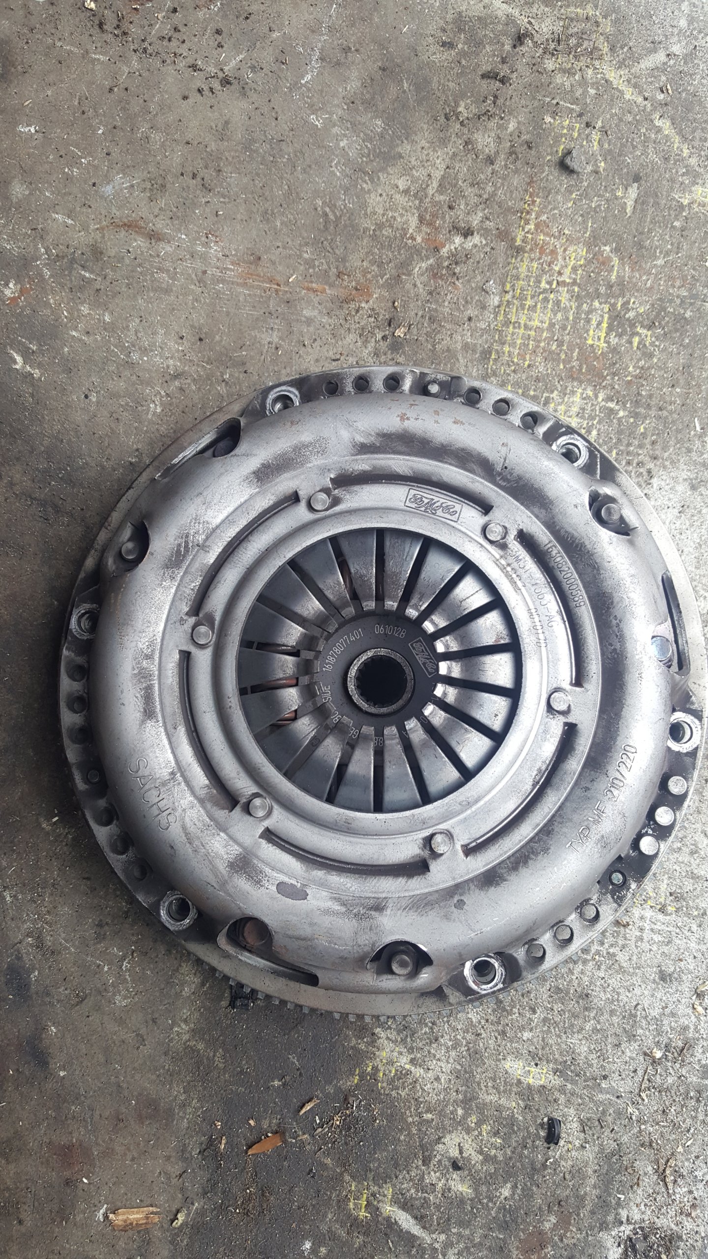 Ford OEm517563ag муфта корзина sachs