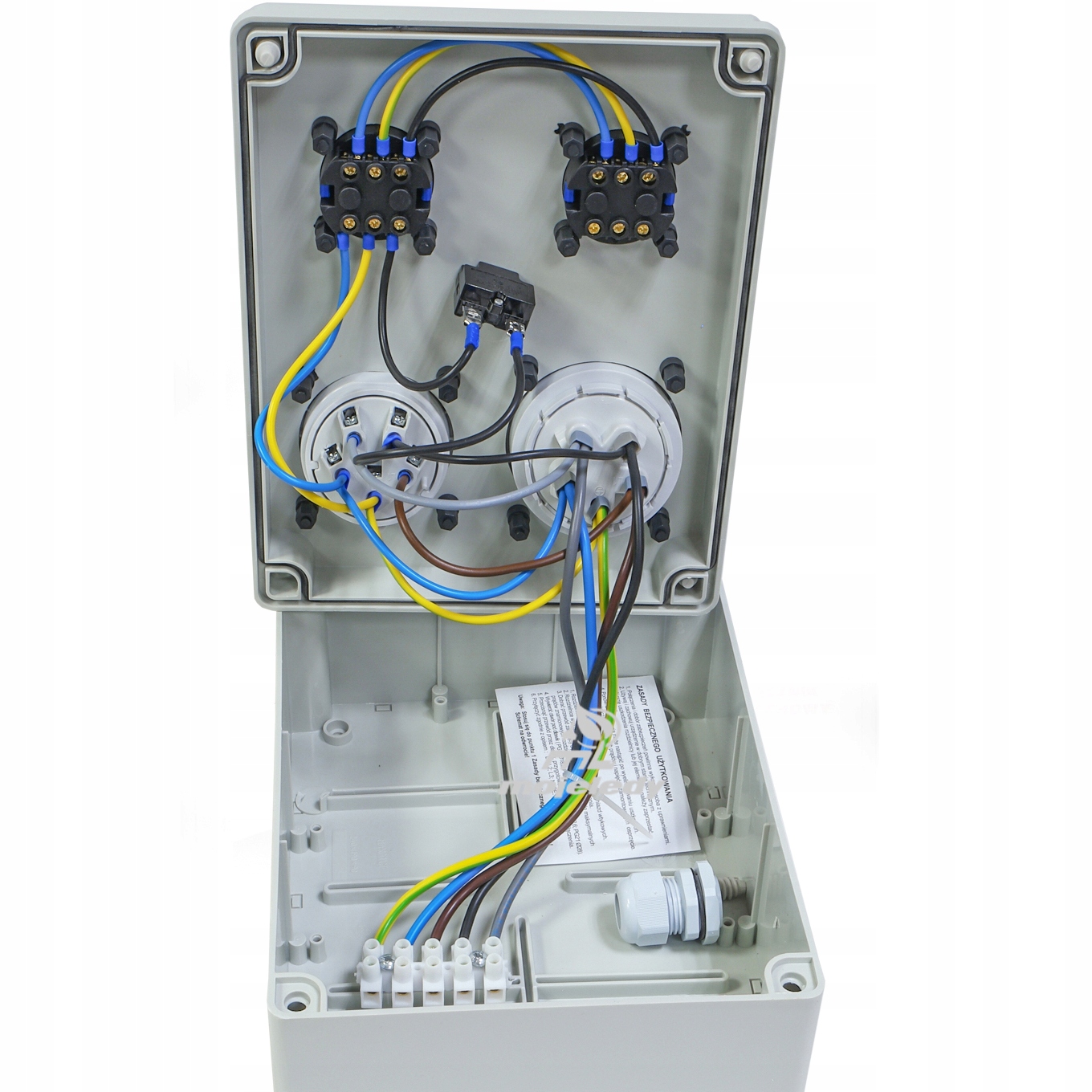 Rozdzielnica natynkowa 1x32A 5P 1x16A 5P 2x250V Napięcie pracy 400 V