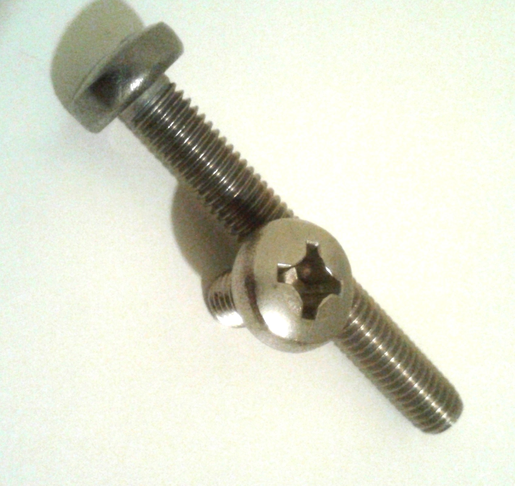 

M2X10 Wkręty metryczne Nierdzewne A2 7985 (10szt)