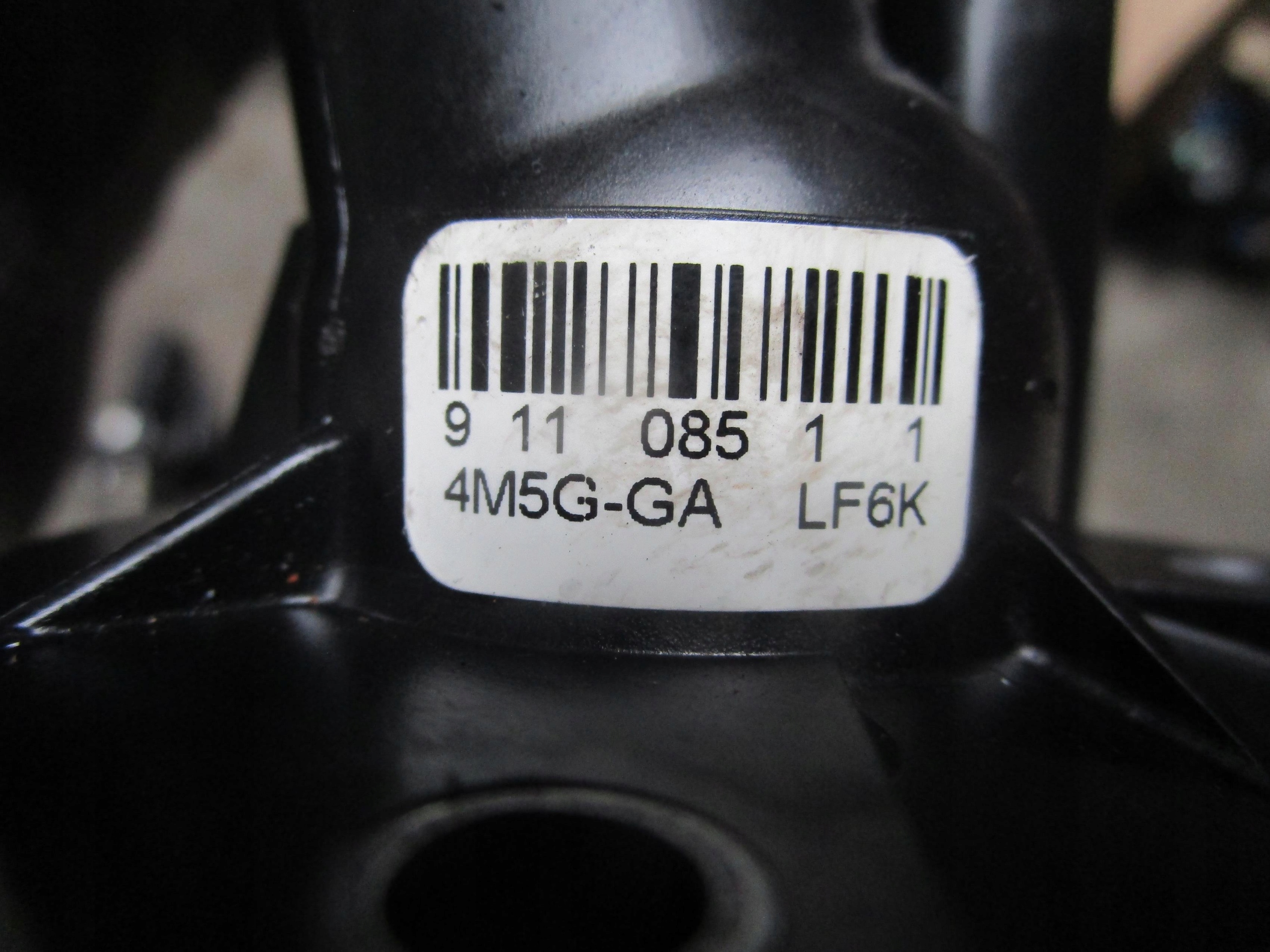 FORD OBUDOWA TERMOSTATU TERMOSTAT 4M5G-GA LF6K Producent części Ford OE