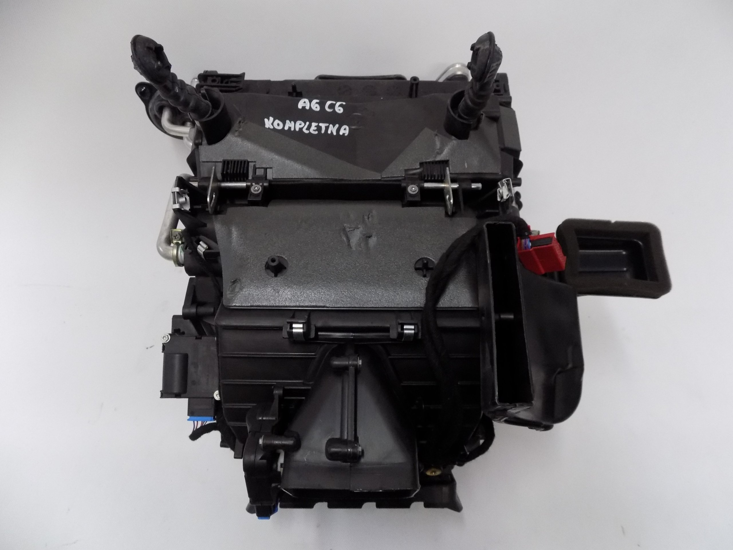 AUDI A6 C6 нагреватель 4F1820351K версия Европа