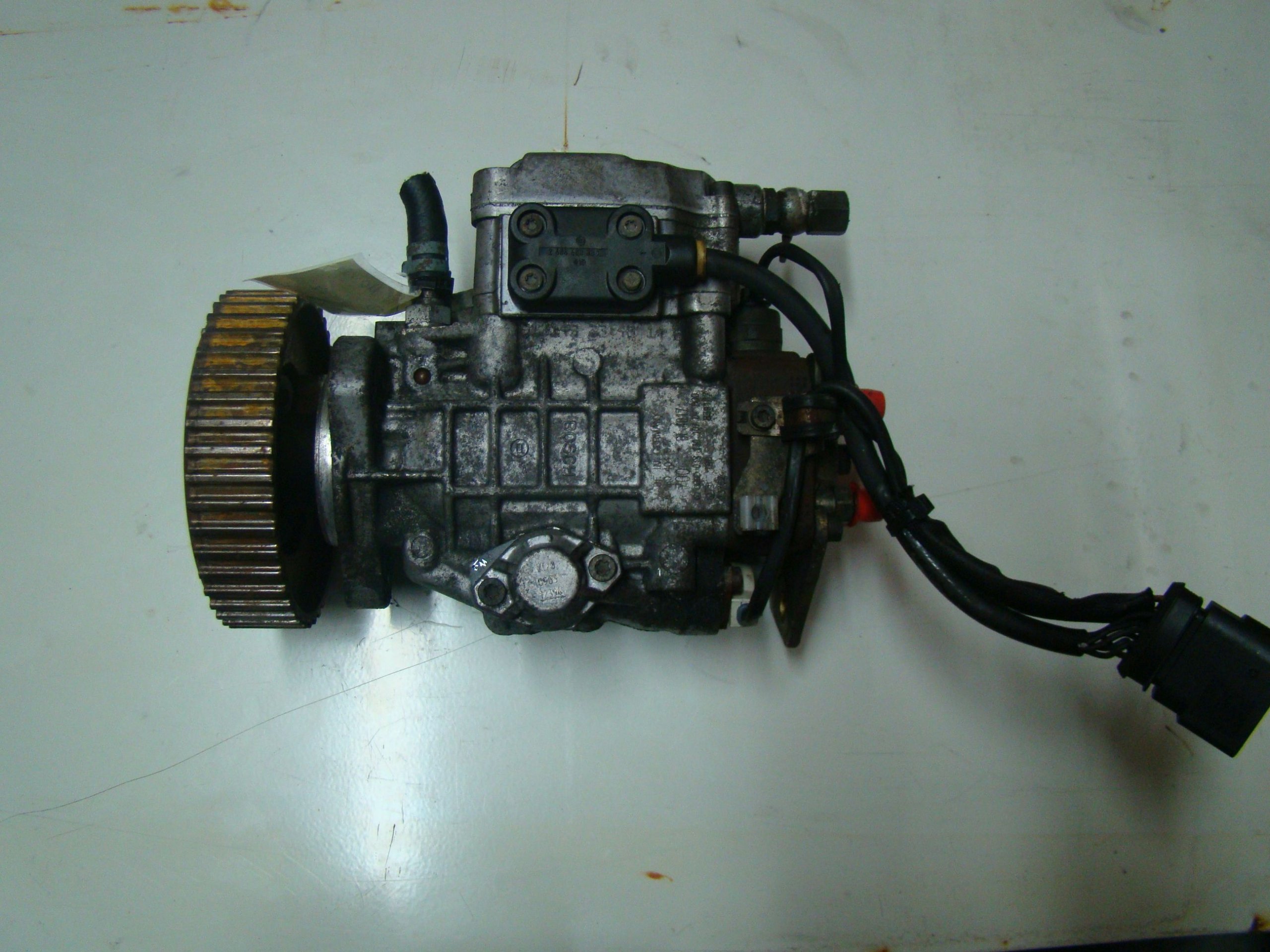 GOLF IV 1.9 TDI Топливный насос (ТНВД) 0460404977