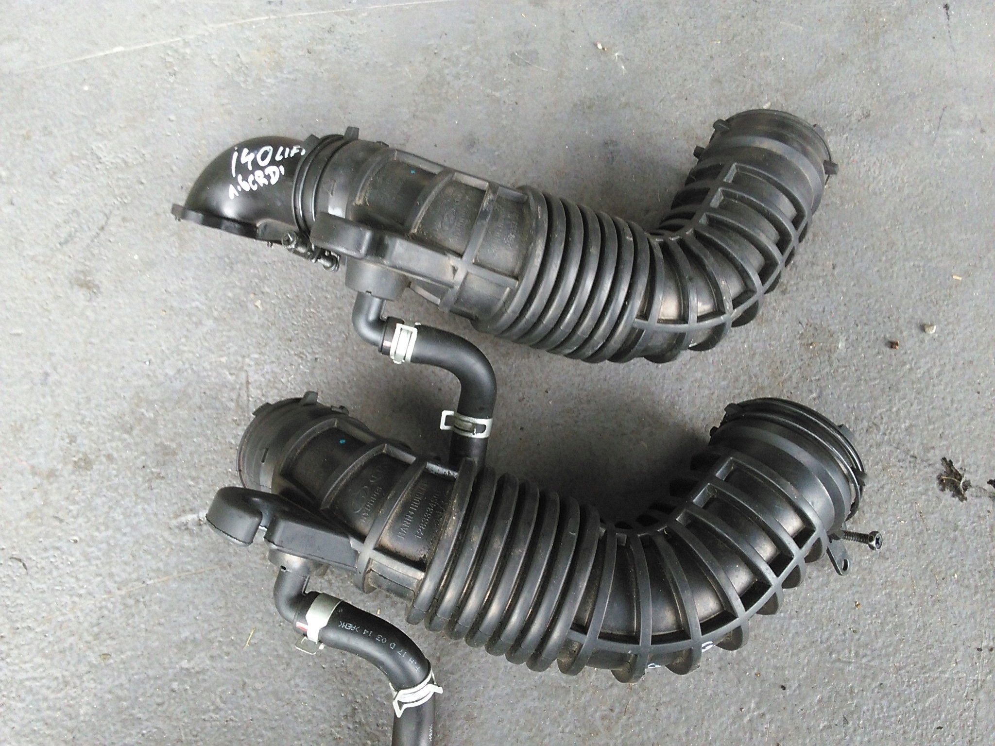 1.6CRDI - HYUNDAI I40 2018 - 19R 1.6 CRDI шланг труба