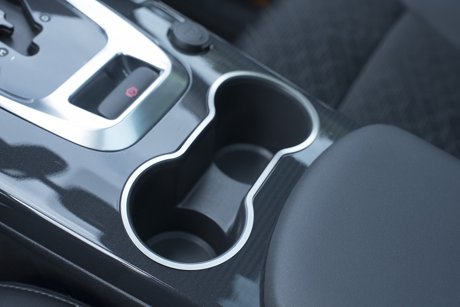 DO PEUGEOT 3008 ACTIVE ALLURE STYLE HDI THP HYBRID Kolor srebrny