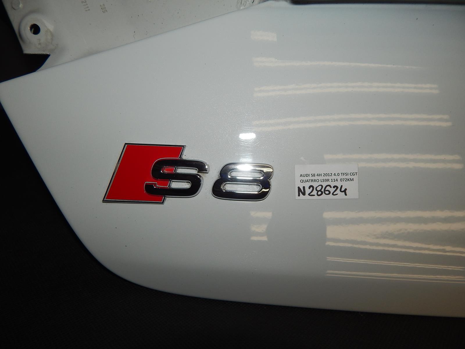 AUDI S8 A8 D4 KLAPA TYŁ LS9R Typ samochodu Samochody osobowe