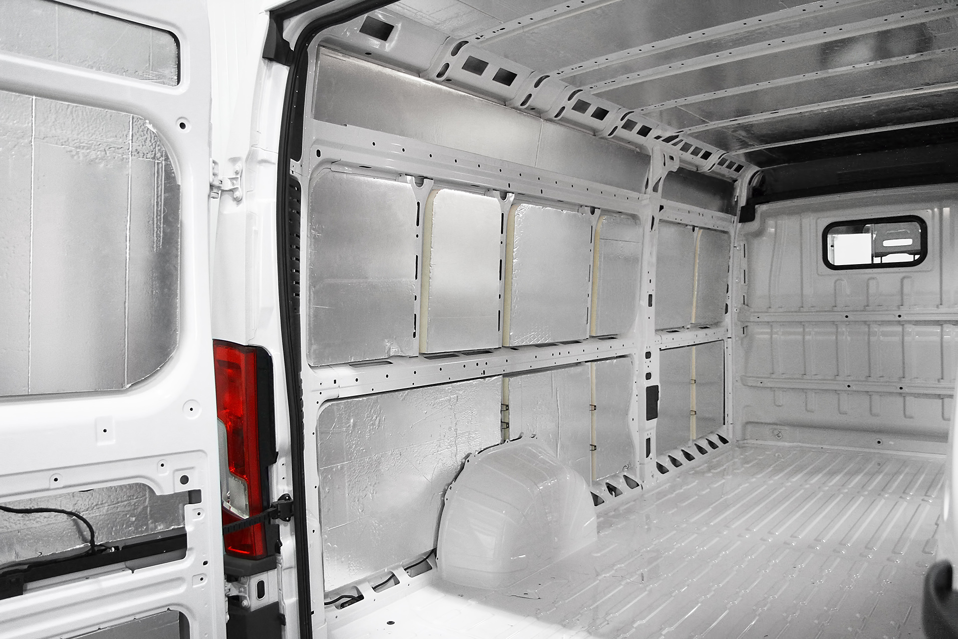 WYGŁUSZENIE DOCIEPLENIE BUSA Sprinter Crafter L2H2