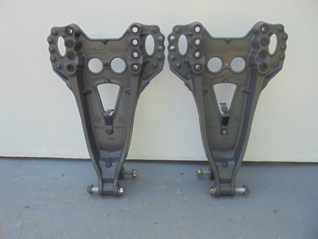 DAF 106 КРІПЛЕННЯ ЛАПА ВІШАЛКА МІСТ