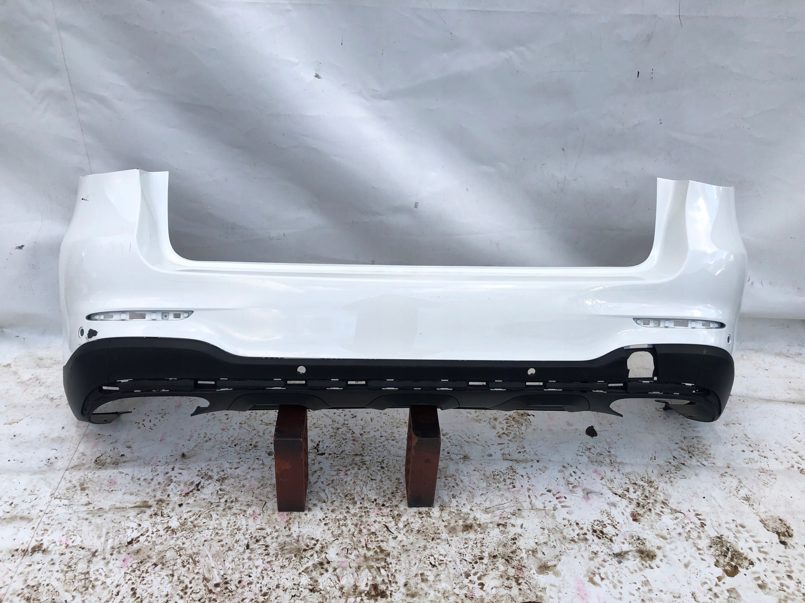 БАМПЕР ЗАД. MERCEDES GLC W253 AMG ПАРКТРОНИК 15-18 ЗАДНИЙ