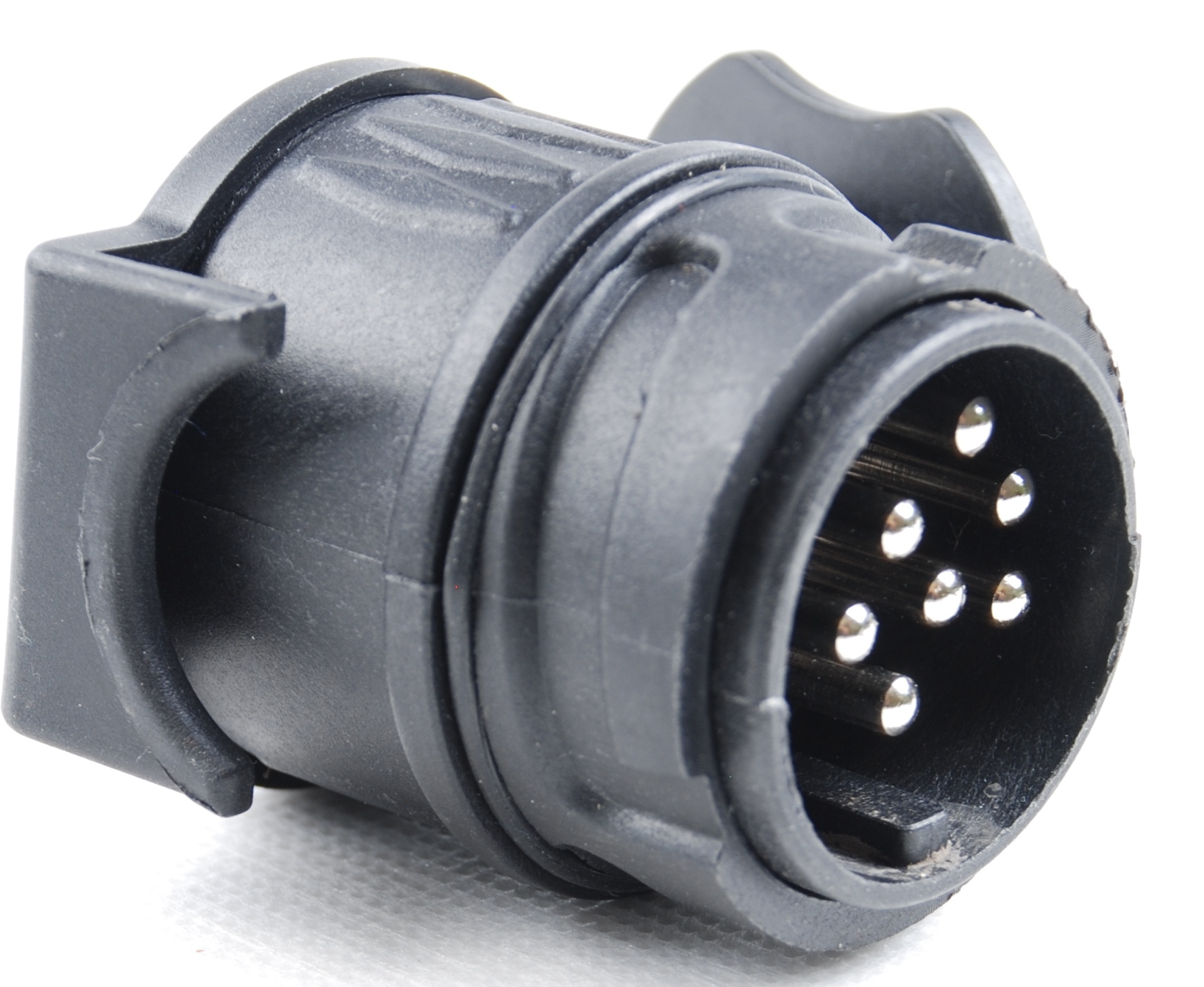 

Adapter Redukcja Przejściówka Gniazda Hak 13/7 Pin