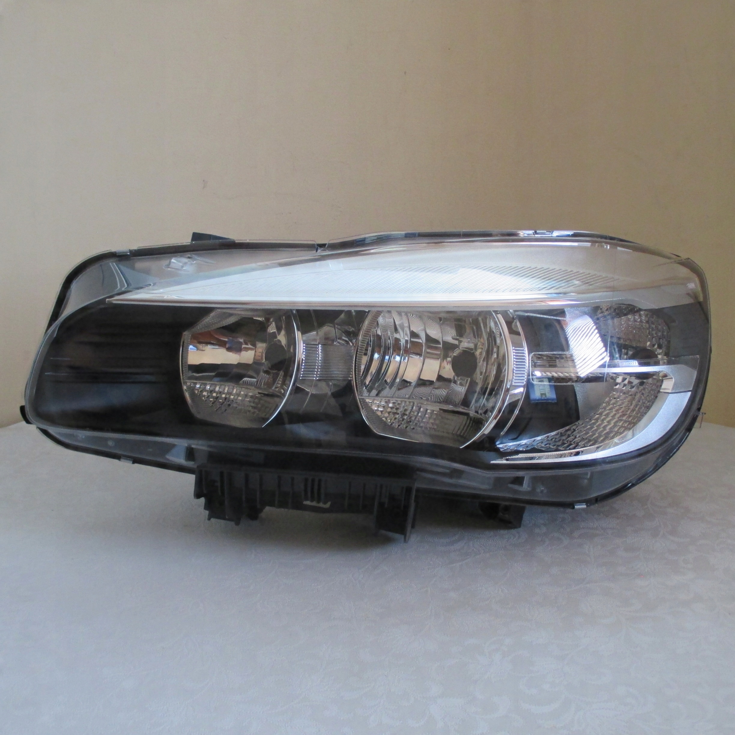 BMW 2 F45 F46 ФАРА ФАРИ ЛІВИЙ ЄВРОПА 7422573