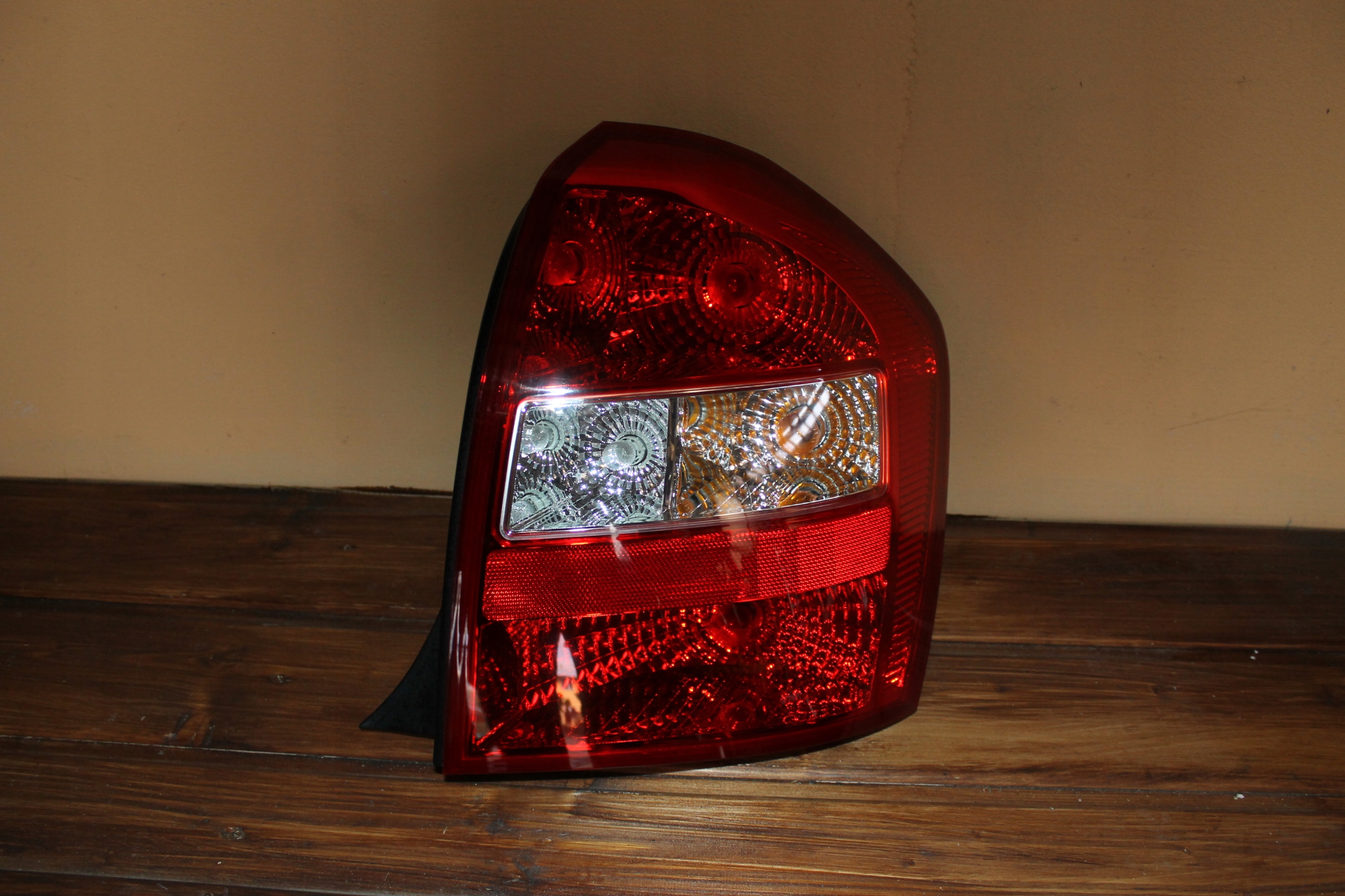 KIA CERATOd ФАРА ЗАДНЯЯ ЗАД. ПРАВА ОРИГИНАЛ