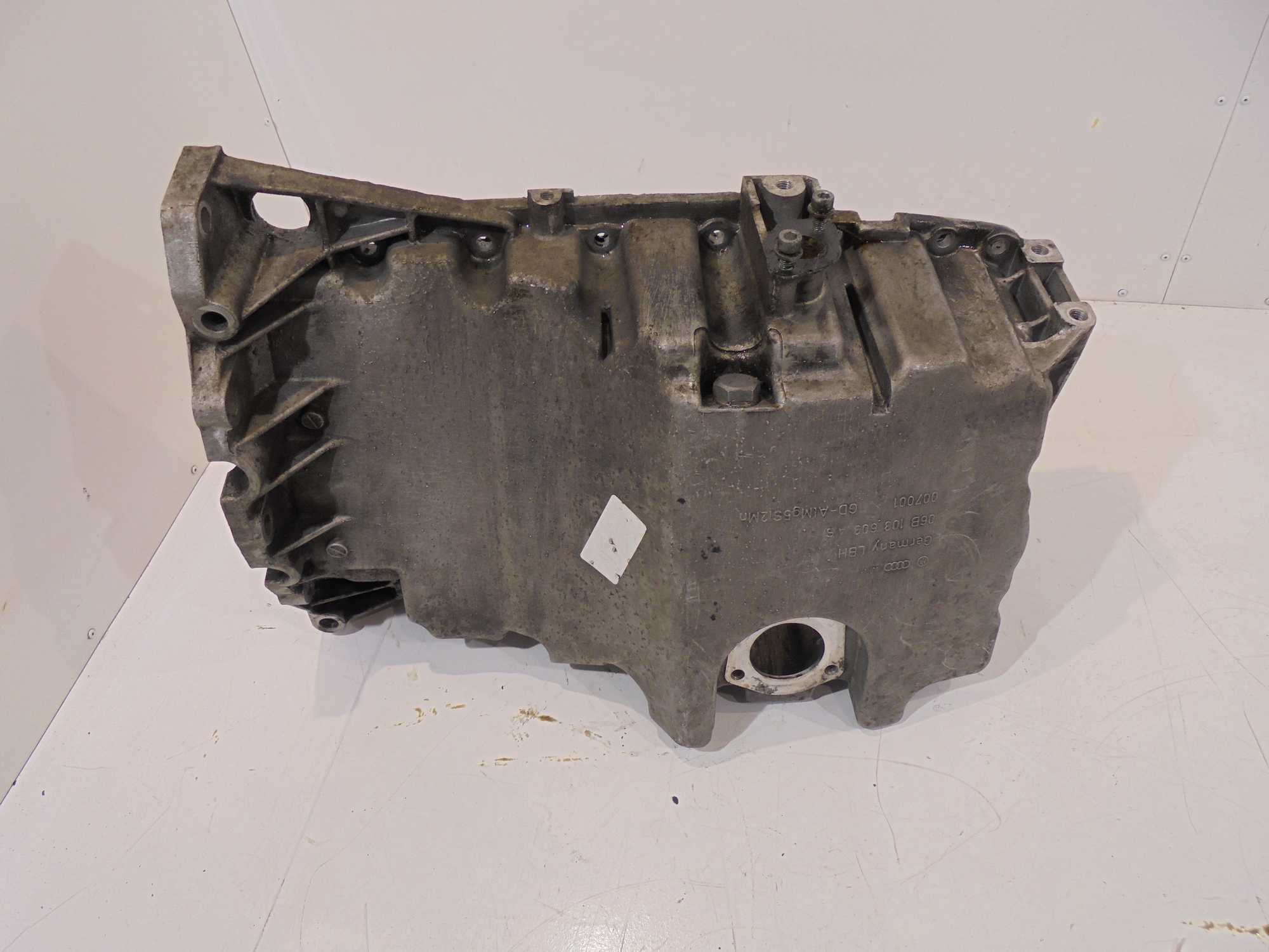 MISKA OLEJOWA AUDI BPJ 2.0 TFSI 170K Typ samochodu Samochody osobowe