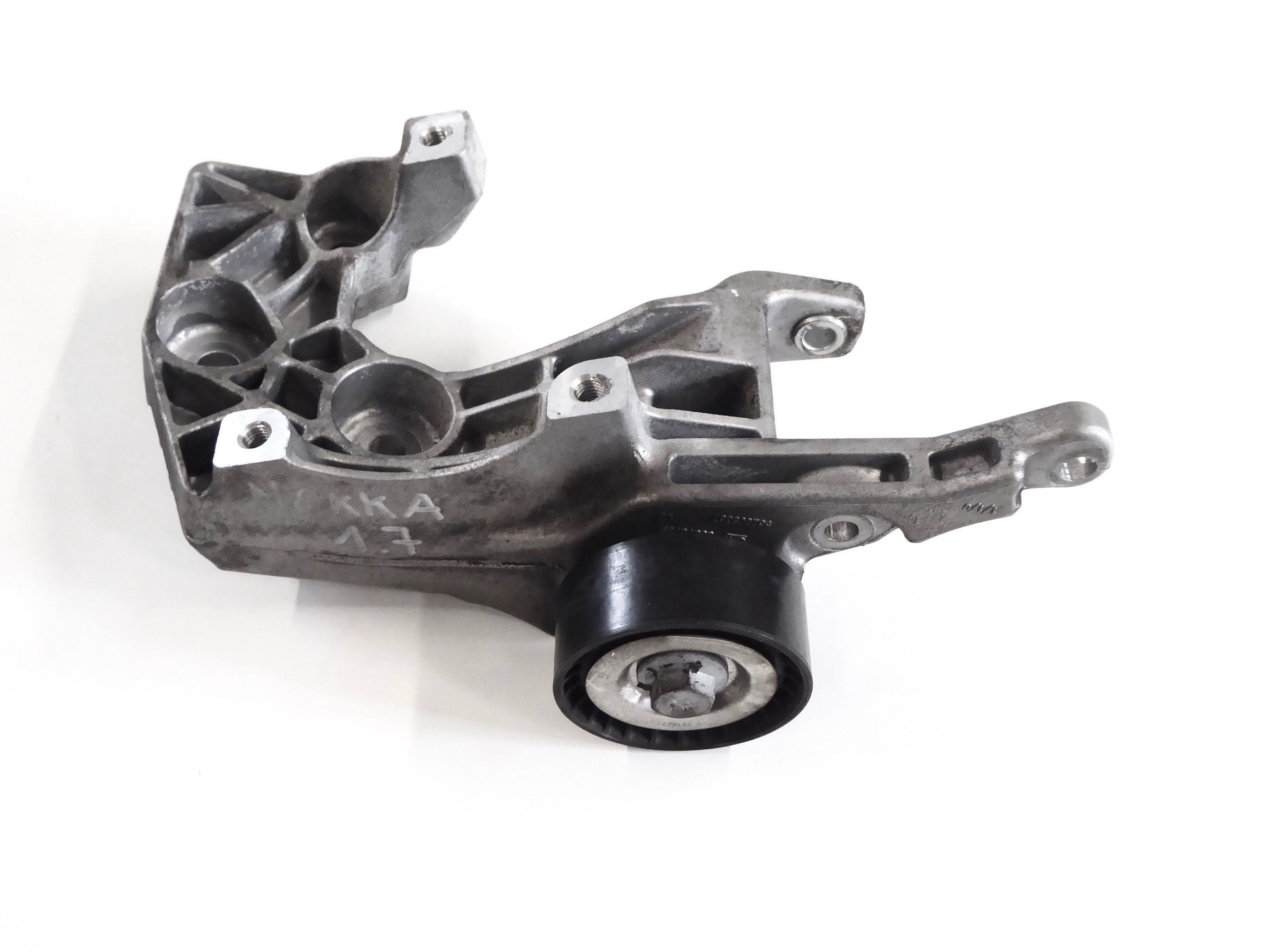 opel MOKKA 1.7 основа Насосы кондиционера