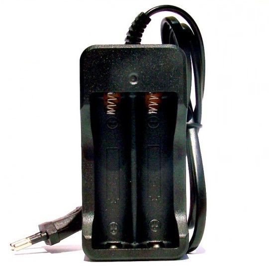 

Ładowarka Procesorowa Do Akumulatorów 18650 Li-on