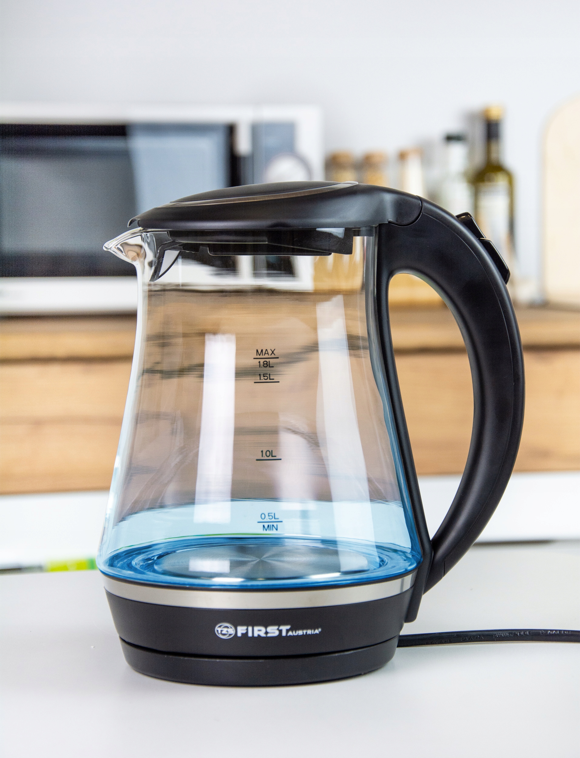 Какие стеклянные чайники лучше. Борк чайник электрический 2021. Электро стеклянный чайник Рондел. Чайник электрический стеклянный Браун Тефаль. Чайник электрический с подсветкой.