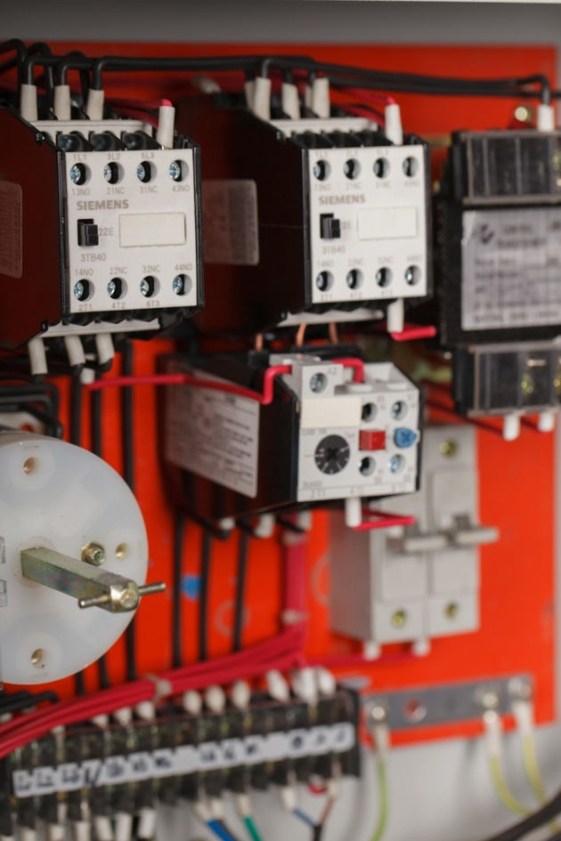 SZLIFIERKA MAGNETYCZNA DO PŁASZCZYZN 540x250+SEPARATOR Model 540x250 Z SEPARATOREM