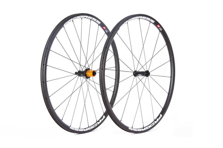 Koła szosowe Progress Cyber Clincher Carbon Qr 9mm Rim Brake Shimano Hg