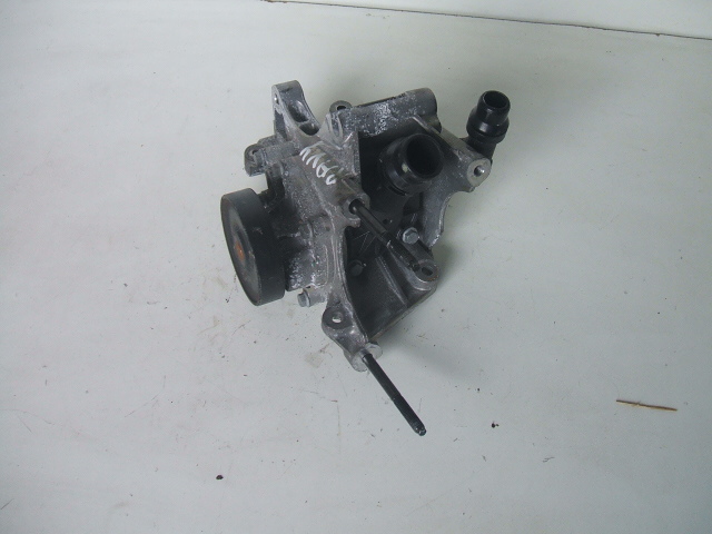 TOYOTA RAV4 2. 0D4D 13-ЛАПА КОМПРЕСОР КРОНШТЕЙН