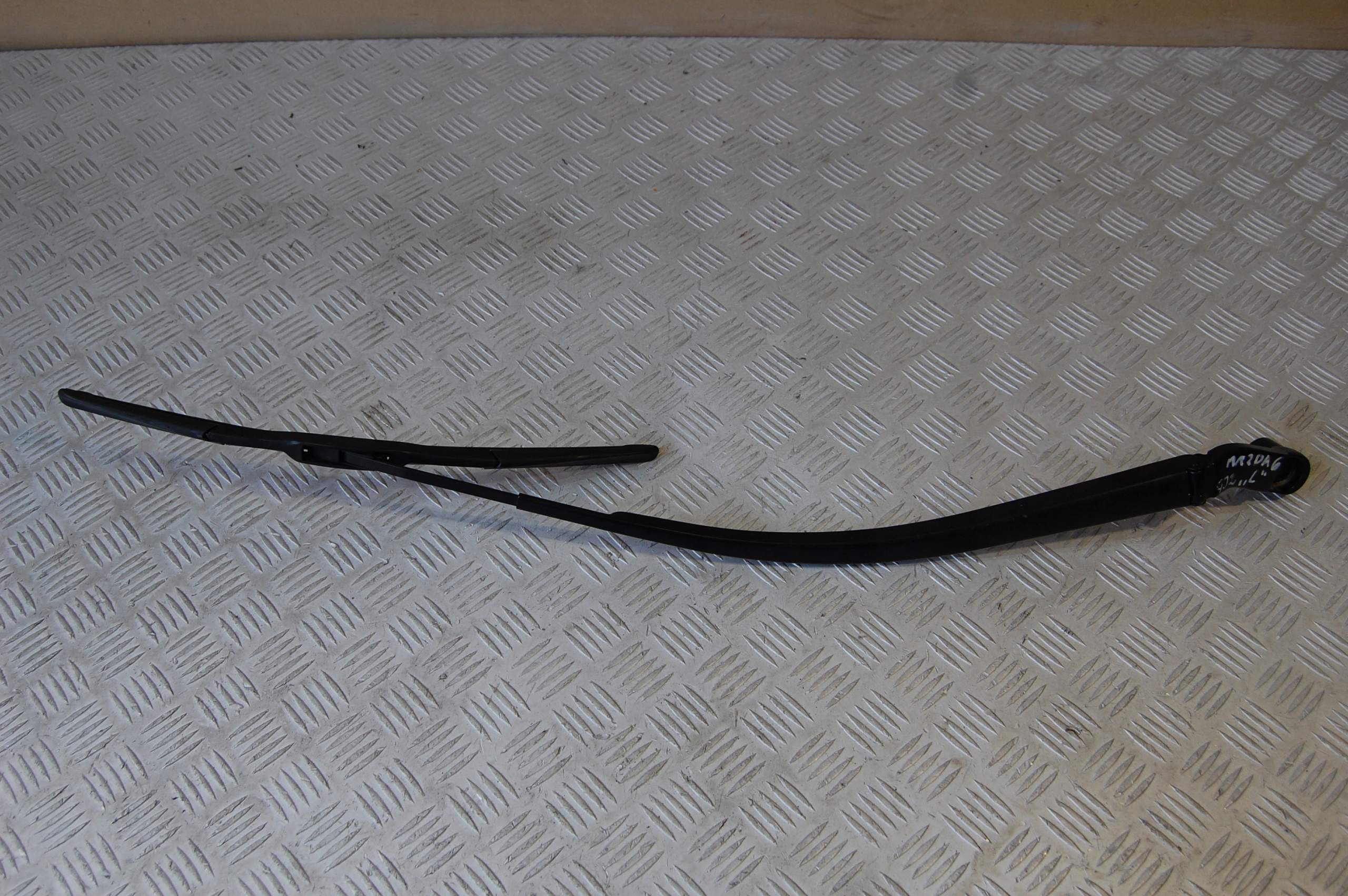 wiper arm left MAZDA 6 VI GJ LIFT