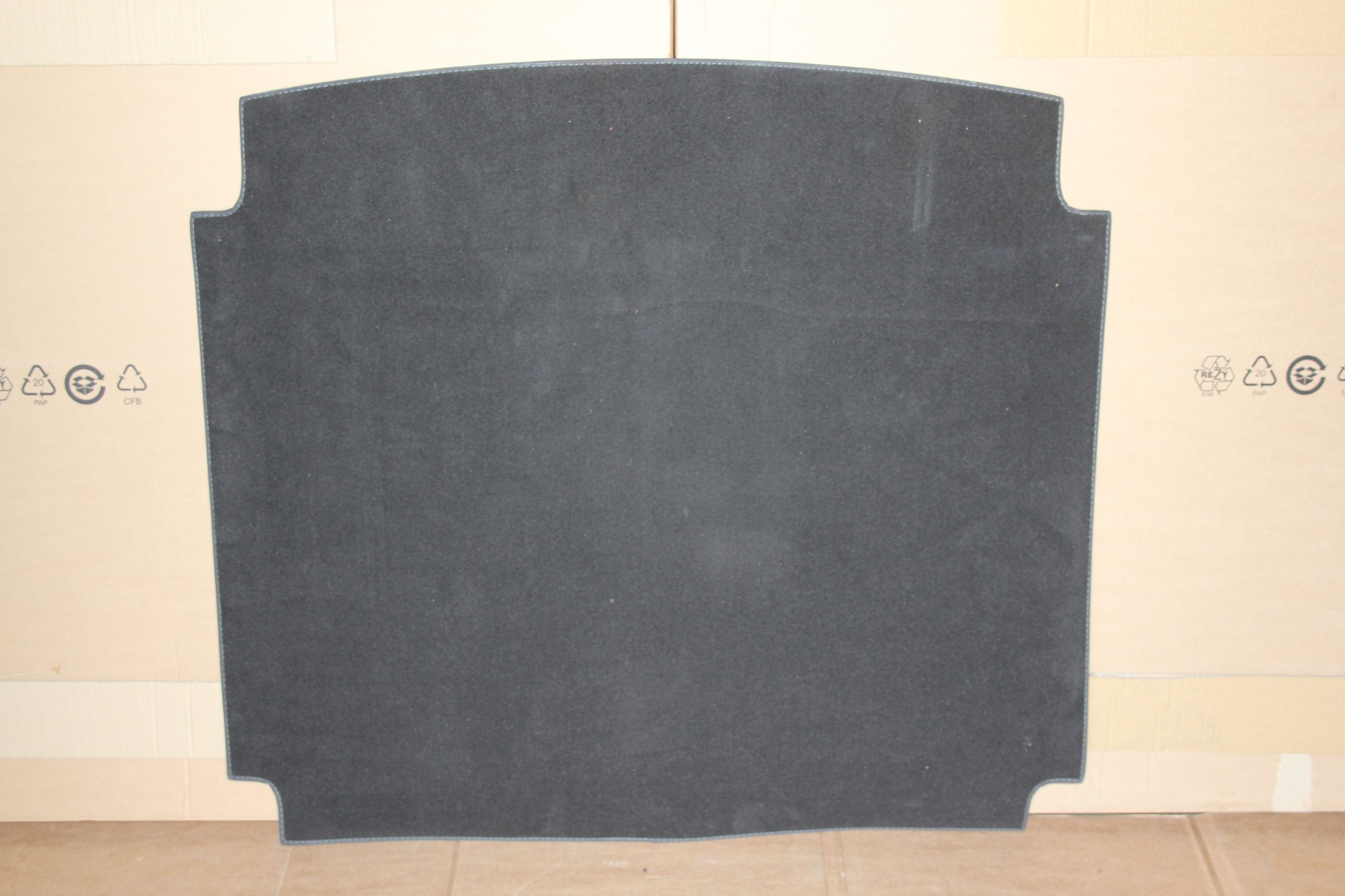 ЭТАЖ БАГАЖНИКА VW TOUAREGp6862607