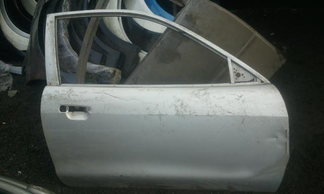 Mitsubishi Colt 1995-1998 prawe drzwi 3D